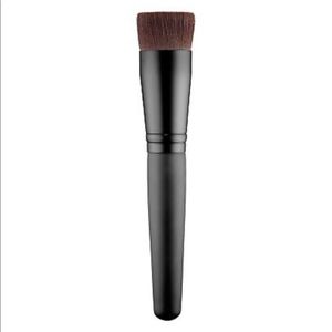 bareMinerals Perfecting Face Foundation Brush